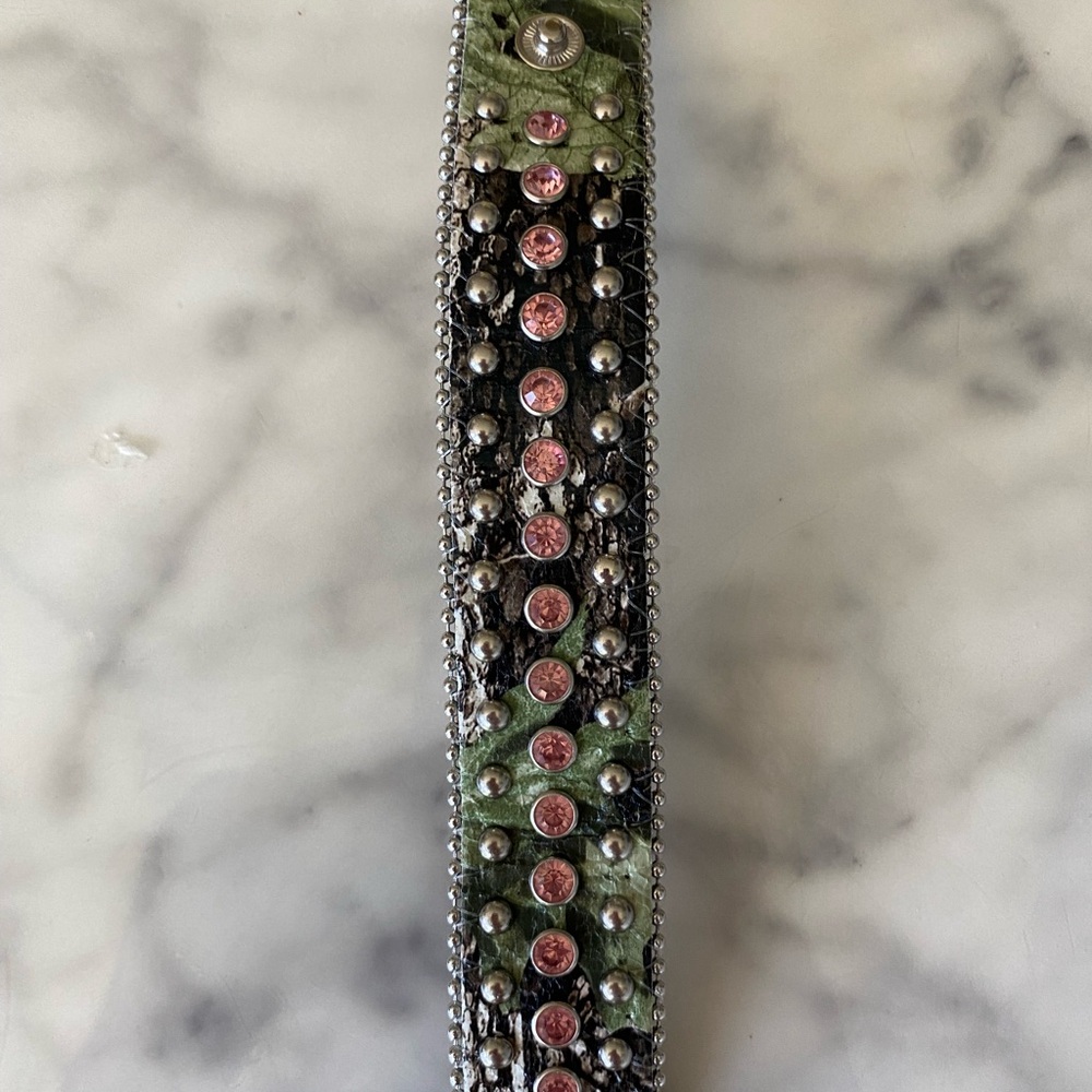 Genuine, leather snap bracelet camo with stones NWT